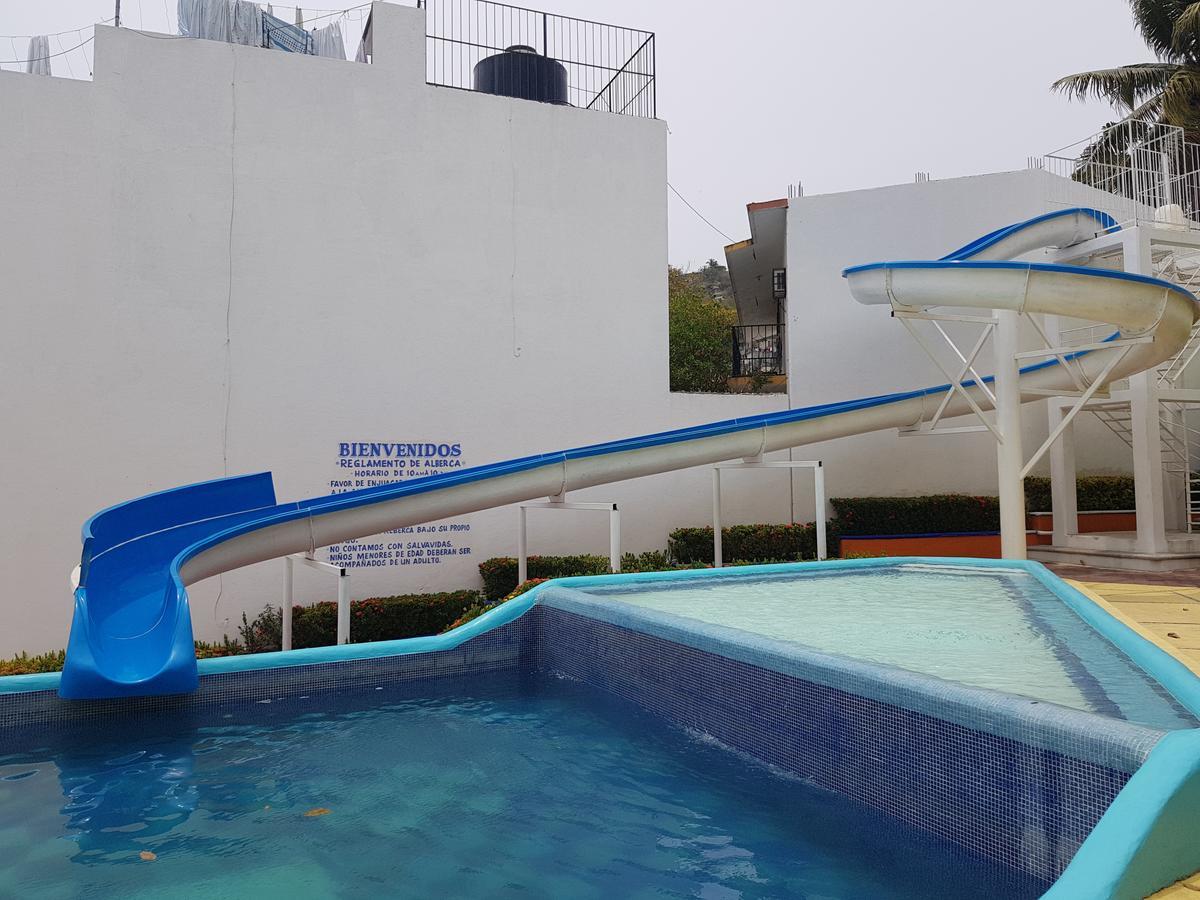 Hotel Bahia Ixtapa  Exterior photo